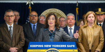 Hochul Unveils Legislation to Block ICE Use of Local Law Enforcement