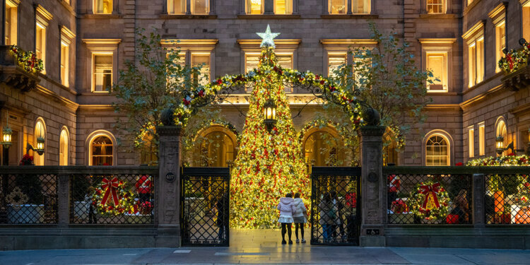 NYC Winter Outing Returns With Hotel, Dining, Broadway and Museum Discounts